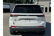 $27859 : Jeep Grand Cherokee 2022 4x4 thumbnail