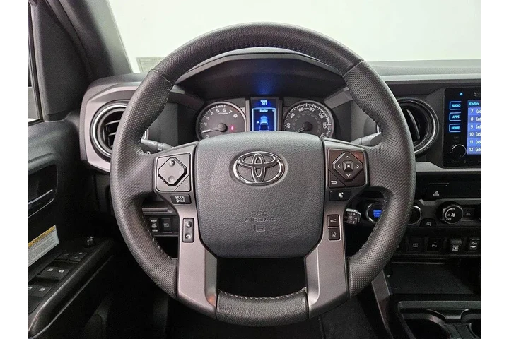$35998 : Toyota Tacoma 2019 4x4 TRD P image 10