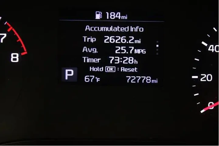 $15971 : Kia Soul 2020 LX 4dr Crossov image 10