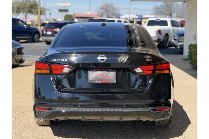 $21499 : 2023 Altima 2.5 SV image 8