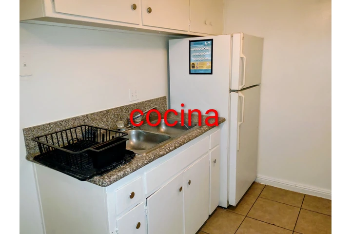 $550 : Rento cuarto image 10