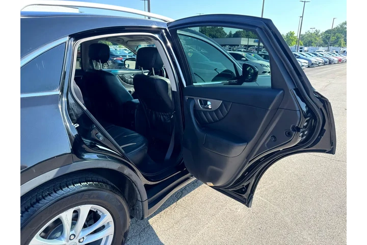 $12980 : 2016 QX70 AWD 4dr image 9