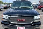 $5995 : 2006 GMC Yukon XL SLE 1500 thumbnail