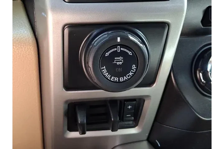 $29600 : Ford F-150 2018 4x4 Lariat 4 image 5