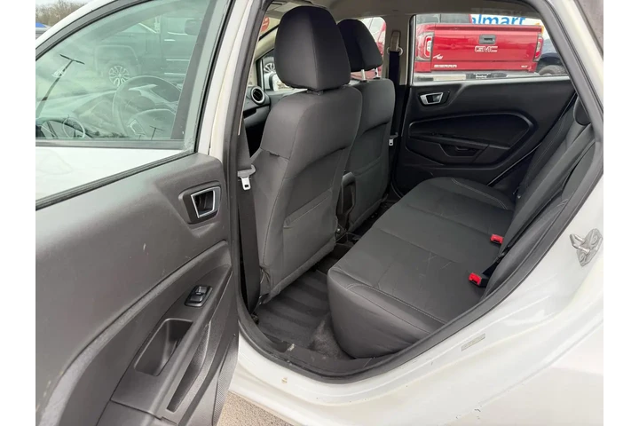 $5450 : 2015 Fiesta SE image 8