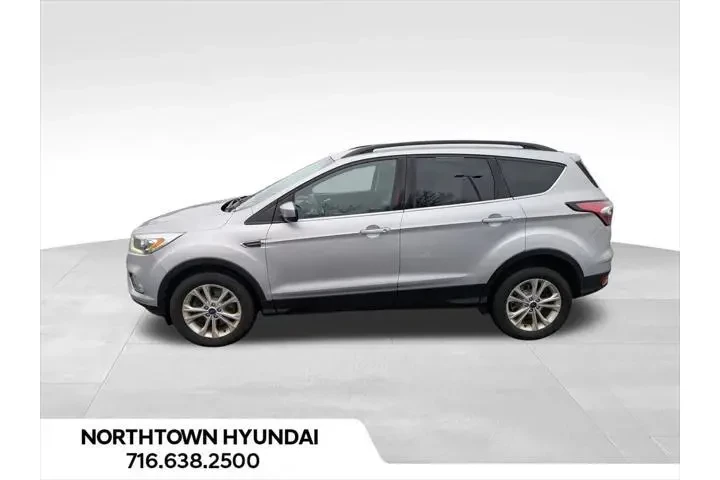 $10991 : Ford Escape 2017 AWD SE 4dr image 2