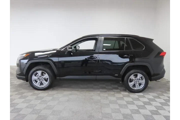$31936 : Toyota RAV4 Hybrid 2025 AWD image 5