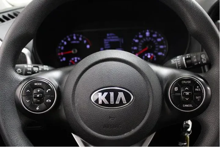 $15910 : Kia Soul 2020 S 4dr Crossove image 7