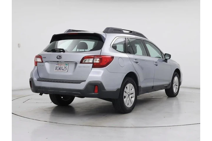 $15998 : Subaru Outback 2018 AWD 2.5i image 8