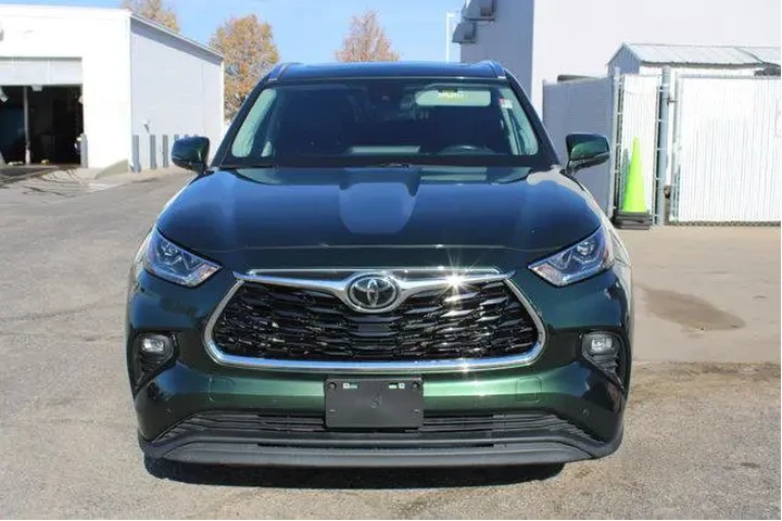 $34987 : Toyota Highlander 2023 Limit image 8