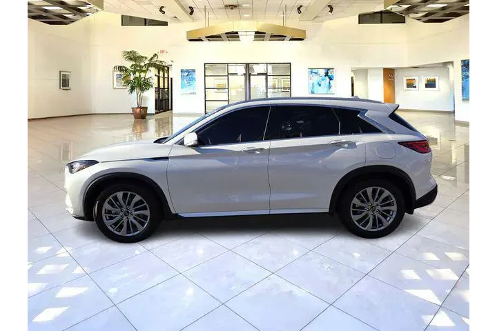 $39888 : INFINITI QX50 2025 AWD Luxe image 8