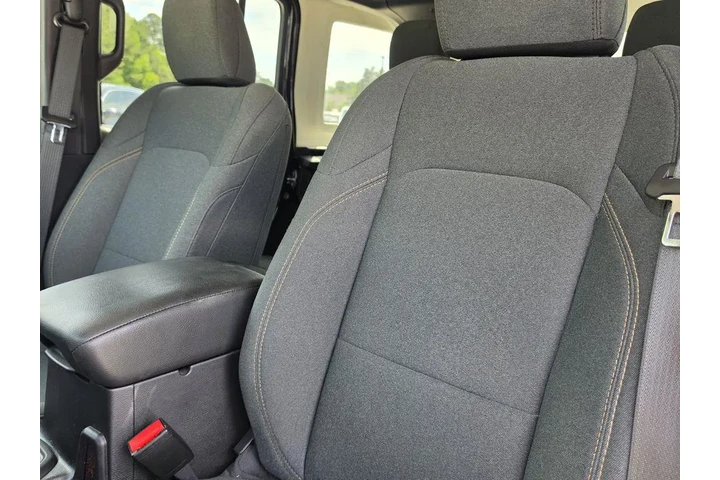 $35900 : Jeep Wrangler 2024 4x4 Sport image 6