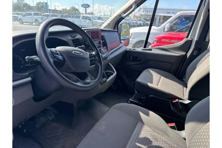 $18999 : Ford Transit 2022 250 3dr LW image 9