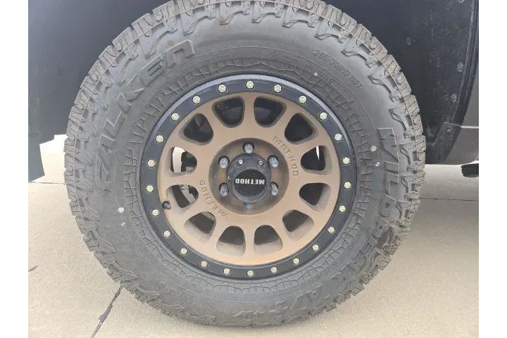 $32487 : Chevrolet Silverado 1500 201 image 7