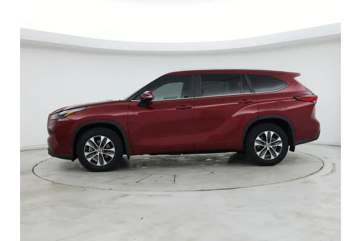 $35998 : Toyota Highlander 2023 XLE 4 image 3