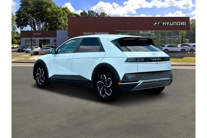 $27750 : Hyundai IONIQ 5 2024 AWD SEL image 5