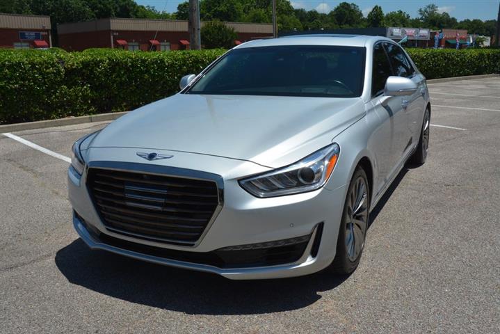 2017 Genesis G90 3.3T Premium image 2