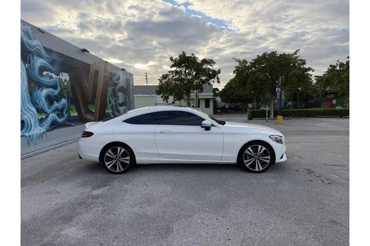 $15995 : 2017 Mercedes-Benz C-Class C image 4