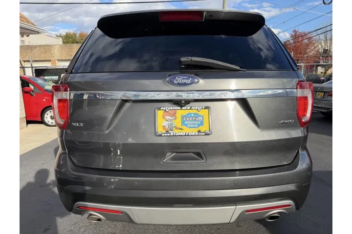 $7699 : 2017 Explorer XLT image 9