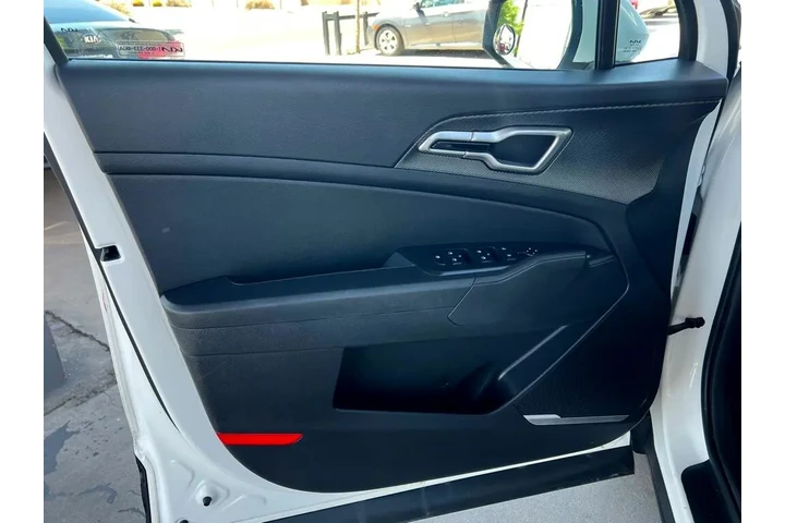 2023 Sportage LX Hybrid 4D SU image 10