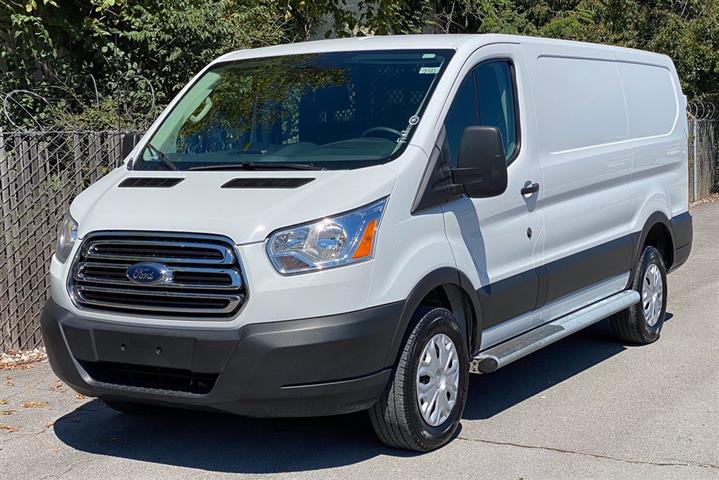 $25000 : 2019 Ford Transit 250 image 1