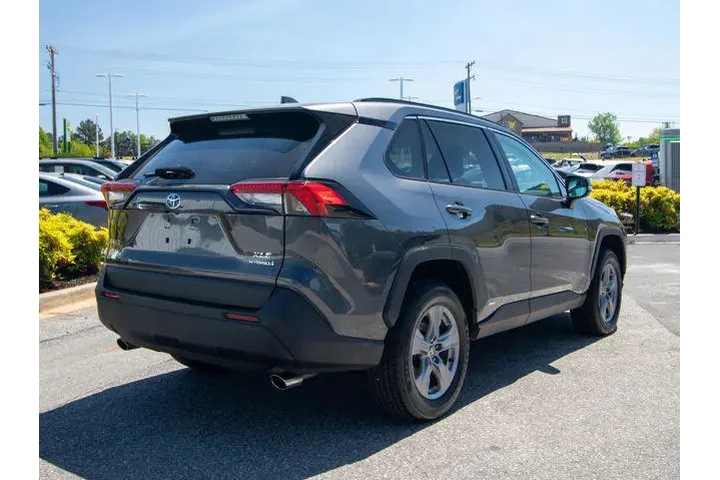 $27692 : Toyota RAV4 Hybrid 2022 AWD image 4