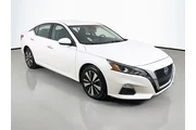 $17199 : Nissan Altima 2022 AWD 2.5 S thumbnail