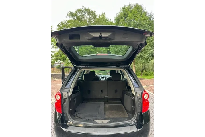 $4500 : 2010 Equinox LS image 7