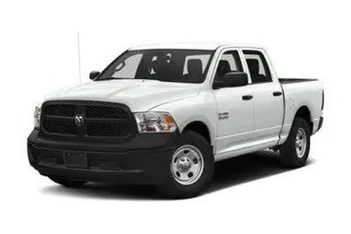 $12998 : Ram 1500 2018 4x2 Express 4d image 1