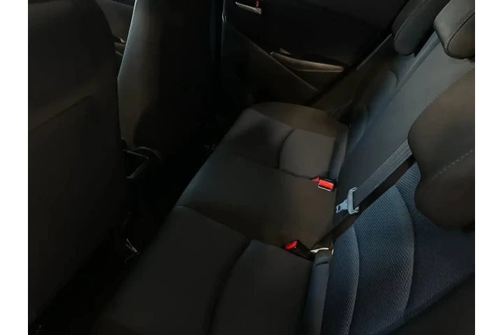 $14599 : Toyota Yaris Hatchback 2020 image 2