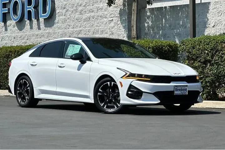 $23995 : Kia K5 2022 GT-Line 4dr Seda image 2