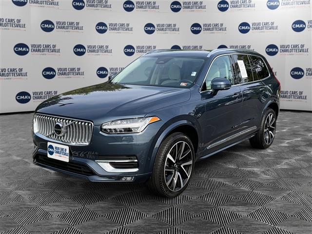 $57302 : PRE-OWNED 2023 VOLVO XC90 B6 image 1