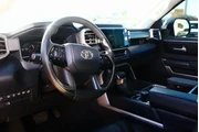 $39350 : Toyota Tundra 2022 4x4 SR5 4 thumbnail