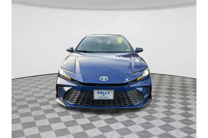 $26523 : Toyota Camry 2025 SE 4dr Sed image 2