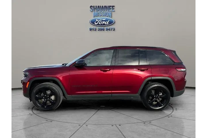 $30736 : Jeep Grand Cherokee 2023 4x4 image 7