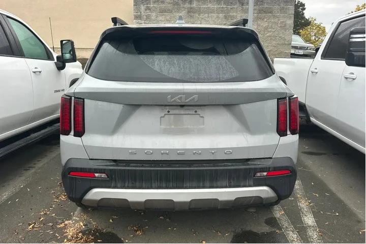 $27990 : Kia Sorento 2022 AWD X-Line image 4