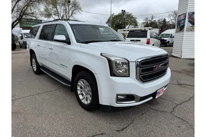 $12990 : 2017 GMC Yukon XL SLT image 5