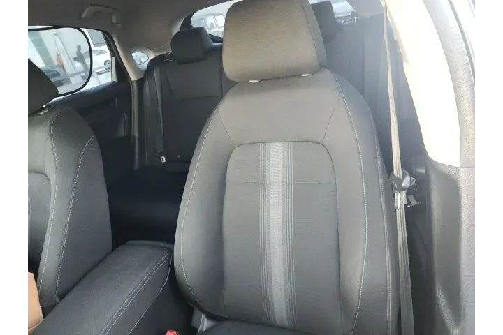 $21790 : Honda Civic 2023 LX 4dr Hatc image 7