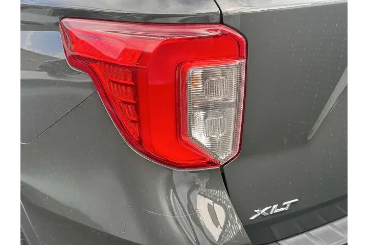 $32490 : Ford Explorer 2022 AWD XLT 4 image 5