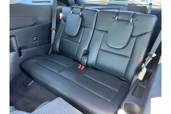 $33999 : Ford Explorer 2024 AWD XLT 4 image 3