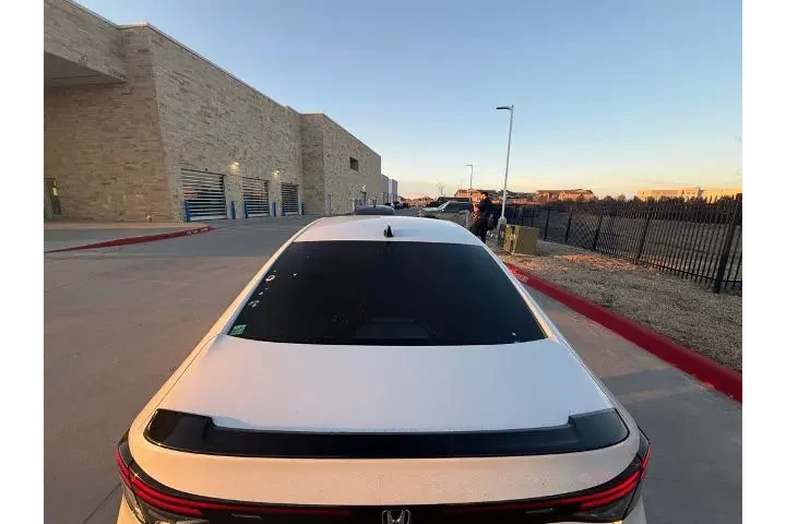 $27995 : Honda Accord Hybrid 2023 Spo image 4