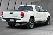 $29900 : Toyota Tacoma 2017 4x4 TRD O thumbnail