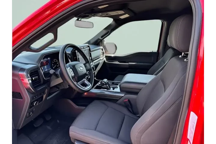 $37995 : Ford F-150 2023 4x4 XLT 4dr image 4
