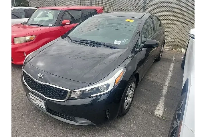 $11991 : Kia Forte 2017 LX 4dr Sedan image 3