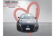 $21236 : Nissan Altima 2023 2.5 SR 4d thumbnail
