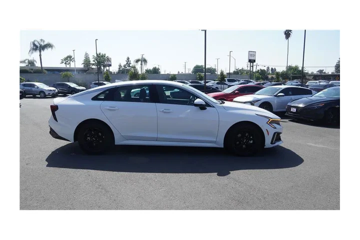 $25784 : 2025 K5 LXS image 5