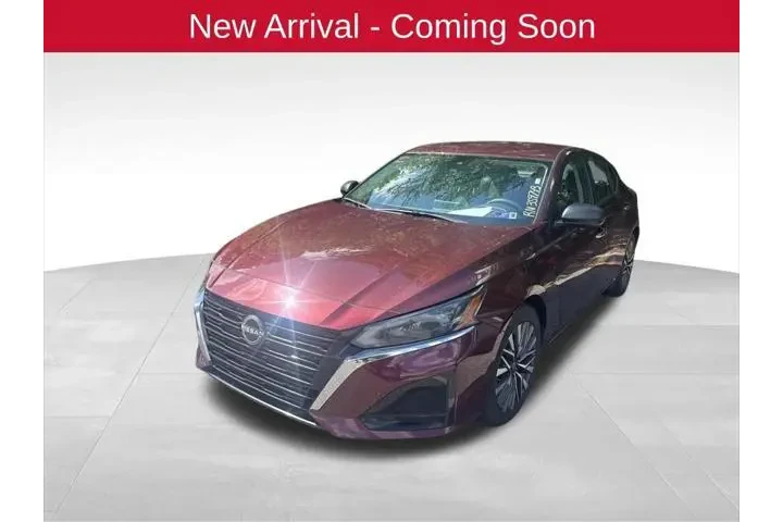 $18149 : Nissan Altima 2024 2.5 SV 4d image 2