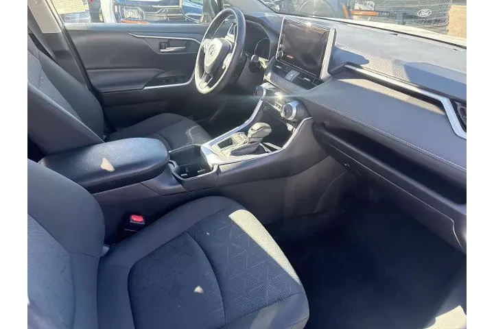 $26791 : Toyota RAV4 2024 XLE 4dr SUV image 5