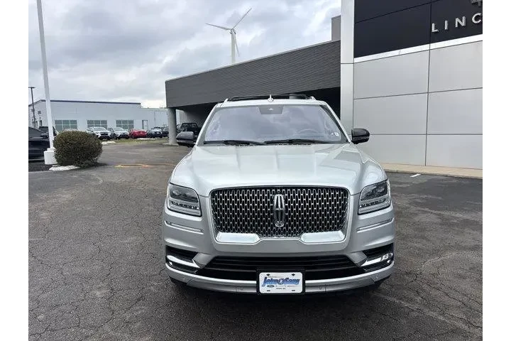 $32985 : Lincoln Navigator 2019 4x4 S image 2