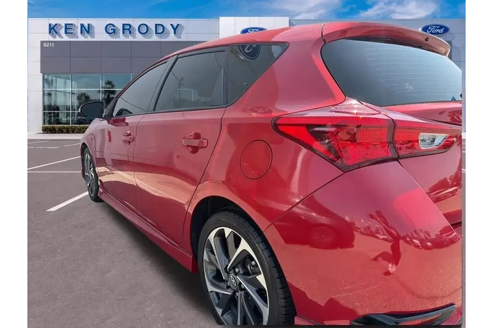 $16506 : Toyota Corolla iM 2018 4dr H image 5